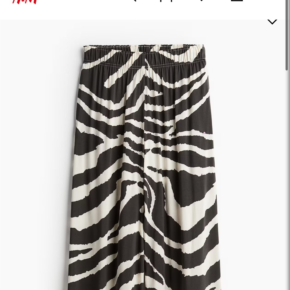 H&M Black and White Pleated Midi Skirt